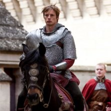 Merlin: Bradley James in una scena dell'episodio L'incubo ha inizio, della seconda stagione