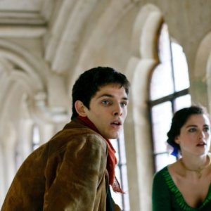Merlin: Colin Morgan e Katie McGrath in una scena dell'episodio I fuochi di Idirsholas, della seconda stagione