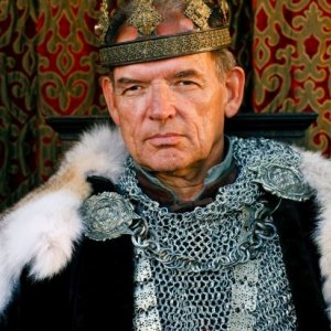 Merlin: David Schofield in una scena dell'episodio Sogni dolci, della seconda stagione