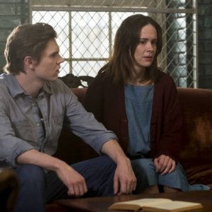 American Horror Story, Asylum - Evan Peters e Sarah Paulson nell'episodio The Name Game
