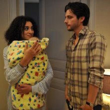 La stratégie de la poussette: Raphaël Personnaz insieme a Camelia Jordana