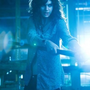 Non aprite quella porta 3D: Alexandra Daddario in una sequenza del film