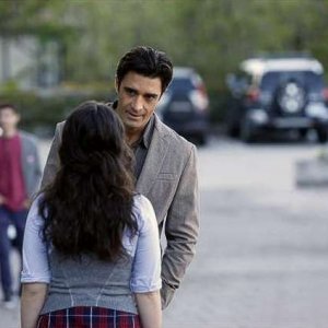 Switched at Birth; Gilles Marini con Vanessa Marano nell'episodio The Door to Freedom, della seconda stagione