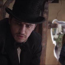 Il Grande E Potente Oz Uno Sguardo Stralunato Di James Franco Affiancato Dalla Fedele Scimmietta 262503