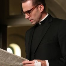 American Horror Story, seconda stagione: Joseph Fiennes nell'episodio numero 11, Spilt Milk