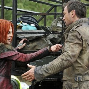 Defiance: Grant Bowler e Stephanie Leonidas nel pilot della serie