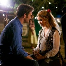 Vincent Perez con Vahina Giocante in Un prince (presque) charmant: una immagine del film