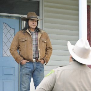 The Lying Game: Gil Birmingham nell'episodio Reservation For Two