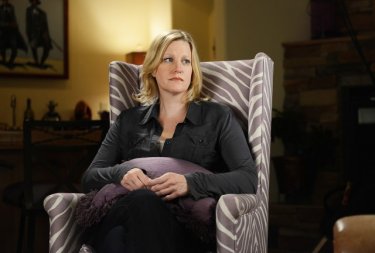 Breaking Bad: Anna Gunn nell'episodio Gliding Over All