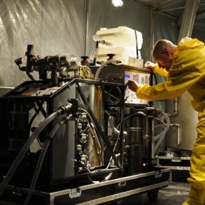 Breaking Bad: Bryan Cranston nell'episodio Hazard Pay