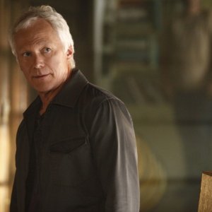 James Morrison nell'episodio Resurrection della seconda stagione della serie TV Revenge