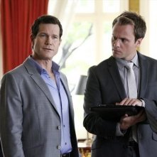 Revenge: Dylan Walsh nell'episodio Collusion della seconda stagione della serie