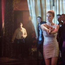 Revenge: Emily VanCamp in una scena dell'episodio Lineage della seconda stagione della serie