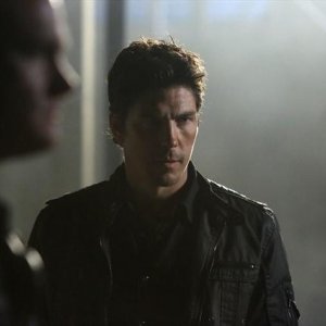 Revenge: Michael Trucco nell'episodio Power della seconda stagione della serie