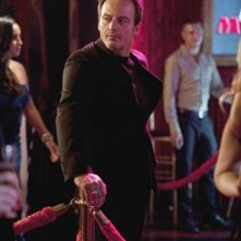 Revenge: Salvator Xuereb nell'episodio Lineage della seconda stagione della serie