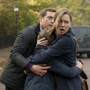 Hunted: Melissa George con Stephen Campbell Moore e Oscar Kennedy