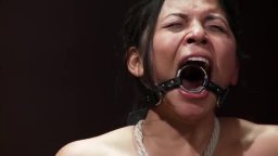 Red Band Trailer - Kink