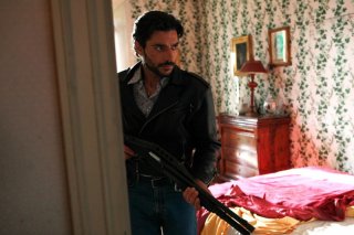 Il clan dei camorristi: Giuseppe Zeno nella fiction Mediaset