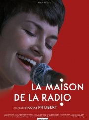 La maison de la radio: la locandina del film