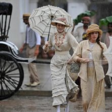 Die Männer der Emden: Charlotte Siegli e Felicitas Wol in una scena
