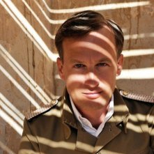 Jan Henrik Stahlberg interpreta Friedrich von Schulau nel dramma Die Männer der Emden