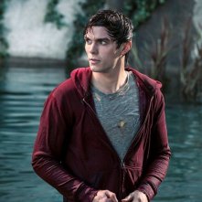 Nicholas Hoult in Warm Bodies, commedia horror del 2013