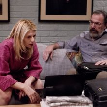 Homeland: Claire Danes e Mandy Patinkin in una scena dell'episodio State of Independence