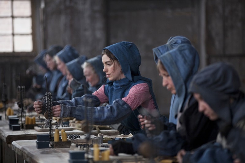 Anne Hathaway Al Centro In Les Miserables 264488
