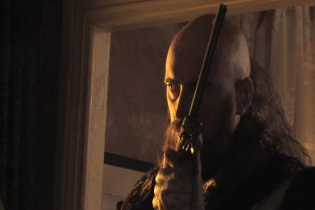 Featurette 'Armi' - Educazione siberiana