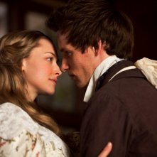 Les Miserables Amanda Seyfried Ed Eddie Redmayne Interpretano Cosette E Marius 264483