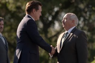 Promo - 1600 Penn