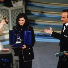 Sanremo 1993 - Laura Pausini tra Pippo Baudo e Lorella Cuccarini