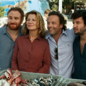 Nicole Garcia, Michaël Abiteboul, Patrick Mille ed Eric Caravaca in Tu honoreras ta mère et ta mère