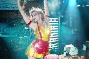 Promo Super Bowl 2013 - 2 Broke Girls