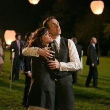 I Give It A Year Rose Byrne E Rafe Spall In Una Scena 264880