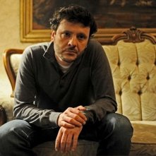 Child's Pose: Bogdan Dumitrache in una scena