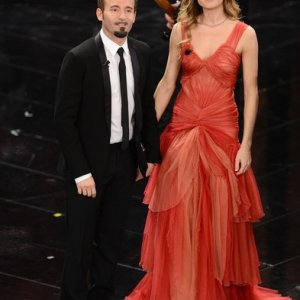 Sanremo 2013: Max Biaggi con Eleonora Pedron durante la seconda serata