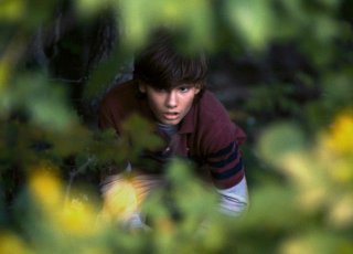Silas Yelich in una scena di The Cold Lands