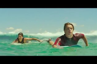 International Trailer - Adore