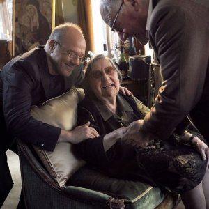 Alberto il Grande: Carlo e Luca Verdone nella casa romana di Alberto Sordi con la sorella dell'attore Aurelia