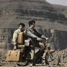 Michaël Youn e José Garcia in Vive la France! (2013)