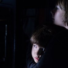 Kadan Rockett e Dakota Goyo in Dark Skies, del 2013