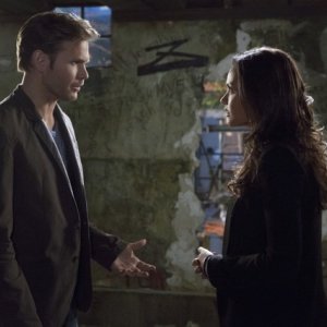 Cult: Matt Davis e Jessica Lucas nell'episodio You're Next