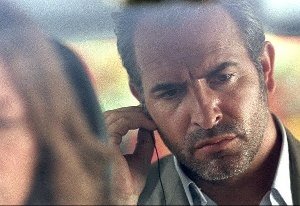 Jean Dujardin in Möbius: una scena del film del 2013