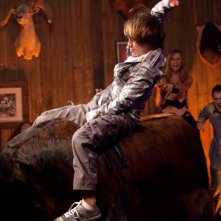 Justin Chon è Jeff Chang in Un compleanno da leoni