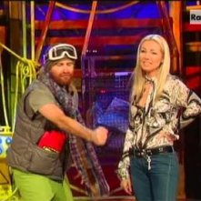 Alessandro Siani con Federica Panicucci durante una puntata di Bulldozer