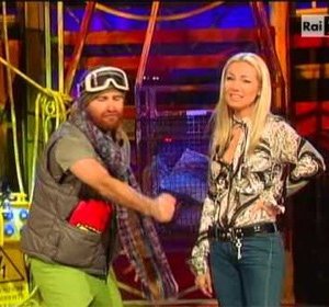 Alessandro Siani con Federica Panicucci durante una puntata di Bulldozer