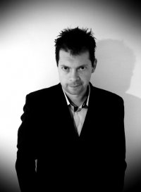 il regista Valerio Zanoli