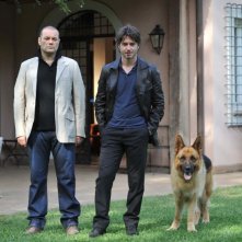 Rex 4: il protagonista Rex con Ettore Bassi e Domenico Fortunato in una foto promozionale della fiction