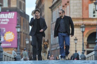Rex 4: il protagonista Rex con Ettore Bassi e Domenico Fortunato in una scena della fiction